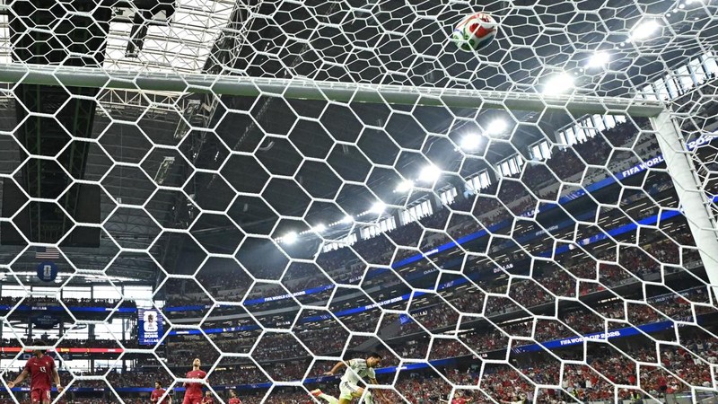 SOCCER-WORLDCUP-POR-ESP/