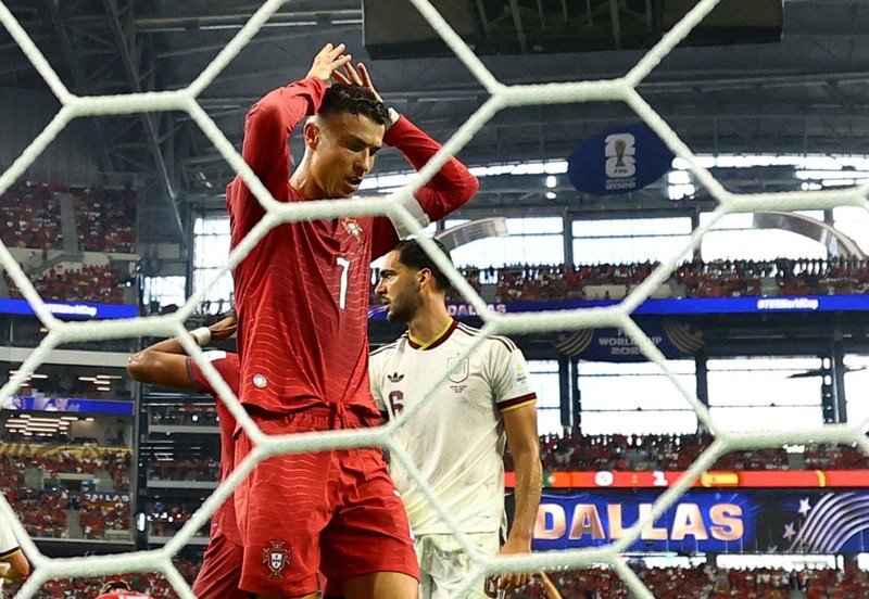 Soccer Football - FIFA World Cup 2026 - Round of 16 - Portugal v Spain - Dallas Stadium, Arlington, Texas, U.S. - July 6, 2026 Portugal's Cristiano Ronaldo looks dejected after the match following their elimination from the World Cup REUTERS/Issei Kato