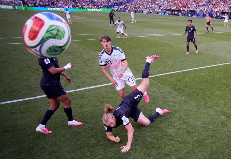 Soccer Football - FIFA World Cup 2026 - Round of 16 - United States v Belgium - Seattle Stadium, Seattle, Washington, U.S. - July 6, 2026 Belgium's Charles De Ketelaere celebrates scoring their first goal with teammates IMAGN IMAGES via Reuters/Blake Dahlin