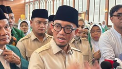 Wamenhaj Dahnil Bongkar Praktik Curang Lunas Tunda Ganti oleh Travel Haji Khusus