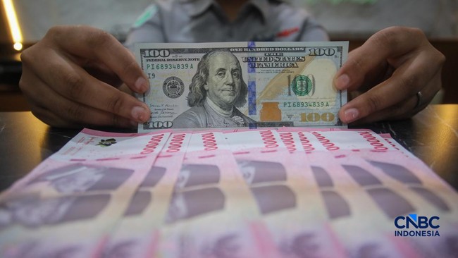 Breaking News! Dolar AS Dibuka Tembus Rp18.050/US$