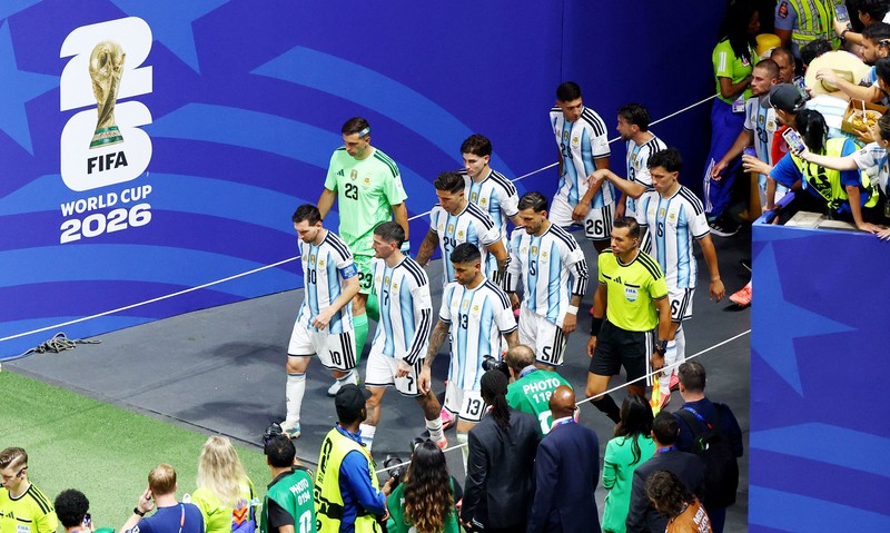 Soccer Football - FIFA World Cup 2026 - Round of 16 - Argentina v Egypt - Atlanta Stadium, Atlanta, Georgia, U.S. - July 7, 2026 Argentina's Lionel Messi is thrown in the air in celebration by teammates after the match as Argentina qualify for the quarter finals of the World Cup IMAGN IMAGES via Reuters/Brett Davis     TPX IMAGES OF THE DAY