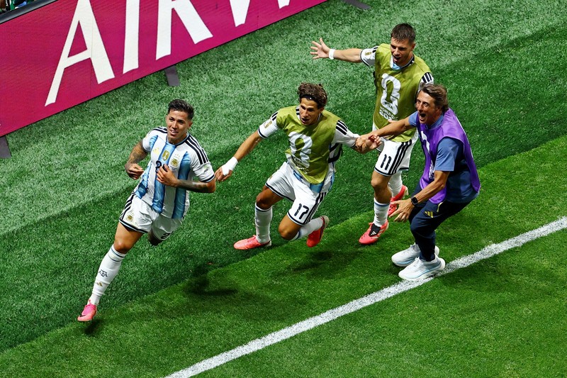 Soccer Football - FIFA World Cup 2026 - Round of 16 - Argentina v Egypt - Atlanta Stadium, Atlanta, Georgia, U.S. - July 7, 2026 Argentina's Lionel Messi is thrown in the air in celebration by teammates after the match as Argentina qualify for the quarter finals of the World Cup IMAGN IMAGES via Reuters/Brett Davis     TPX IMAGES OF THE DAY