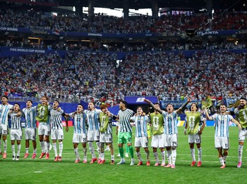 Soccer Football - FIFA World Cup 2026 - Round of 16 - Argentina v Egypt - Atlanta Stadium, Atlanta, Georgia, U.S. - July 7, 2026 Argentina players celebrate after the match REUTERS/Carlos Barria
