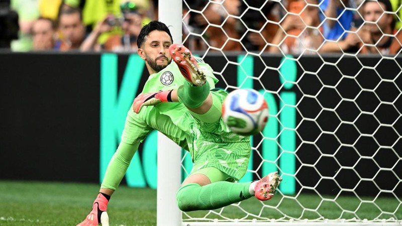Soccer Football - FIFA World Cup 2026 - Round of 16 - Switzerland v Colombia - BC Place, Vancouver, Canada - July 7, 2026 Switzerland's Zeki Amdouni scores a penalty past Colombia's Camilo Vargas during a penalty shootout IMAGN IMAGES via Reuters/Ann