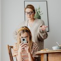 Ilustrasi anak bermain HP. (Pexels)
