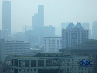 Kualitas udara Jakarta pada Kamis (9/7/2026) pagi hingga siang hari berdasarkan data situs pemantau kualitas udara IQAir pada pukul 09.30 WIB tidak sehat bagi kelompok sensitif. (CNBC Indonesia/Tri Susilo)