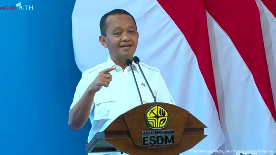 Menteri ESDM Bahlil Lahadalia saat menyampaikan sambutan jelang peluncuran Biodiesel B50 di Karawang, Kamis (9/7/2026). (Tangkapan Layar Youtube/Sekretariat Presiden)