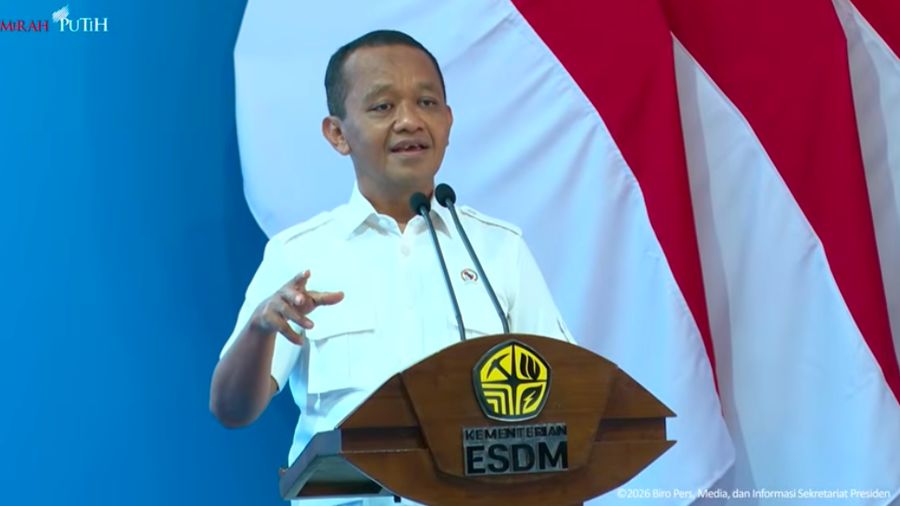 Menteri ESDM Bahlil Lahadalia saat menyampaikan sambutan jelang peluncuran Biodiesel B50 di Karawang, Kamis (9/7/2026). (Tangkapan Layar Youtube/Sekretariat Presiden)