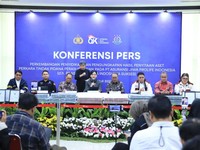 OJK menggelar konferensi pers soal hasil penyitaan aset perkara tindak pidana Asuransi Jiwa Prolife Indonesia (sebelumnya bernama Asuransi Jiwa Indosurya Sukses), Kamis (9/7/2026). (Dok. OJK)