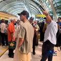 Penumpukan penumpang LRT Jabodebek imbas gangguan. (CNBC Indonesia/Sefti Oktarianisa)