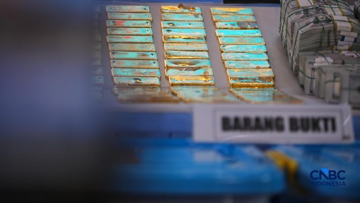 Foto: Ilustrasi emas  (CNBC Indonesia/Faisal Rahman)