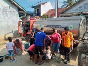 3 Kampung di Rancabungur Bogor Kekeringan, Warga sampai Beli Air Bersih