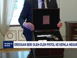 Erdogan Beri Oleh-oleh Pistol ke Kepala Negara Usai KTT NATO