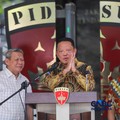 Jaksa Agung Muda Bidang Tindak Pidana Khusus (Jampidsus), Febrie Adriansyah menyampaikan keterangan saat konferesi pers di Gedung Jampidus, Kejaksaan Agung, Jakarta, Jumat (10/7/2026). (CNBC Indonesia/Faisal Rahman)