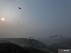 BNPB: Kebakaran TPA Jatiwaringin Berhasil Dipadamkan 100 Persen