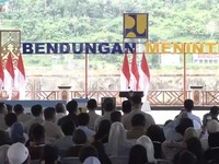 Menteri Pekerjaan Umum (PU) Dody Hanggodo dalam acara peresmian 5 bendungan secara serempak, melalui acara yang dipusatkan di Bendungan Meninting, Lombok Barat, Nusa Tenggara Barat, Jumat (10/7/2026). Nilai investasi yang dikeluarkan negara untuk pem