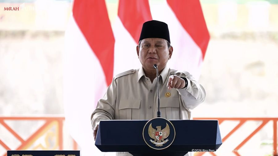 Presiden Prabowo Subianto menyampaikan sambutan jelang peresmian 5 Bendungan di Indonesia, Lombok Barat, Jumat (10/7/2026). (Tangkapan Layar Youtube/Sekretariat Presiden)