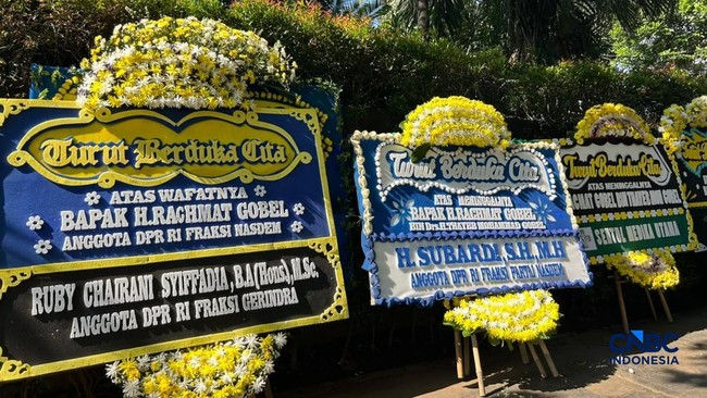 Rachmat Gobel Meninggal Dunia, Papan Bunga Banjiri Rumah Duka