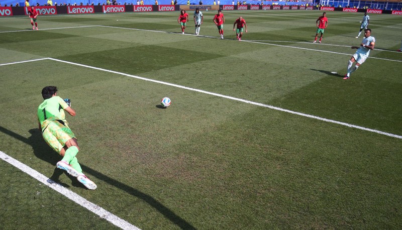 Kylian Mbappe merayakan kemenangan usai pertandingan yang memastikan Prancis lolos ke babak semifinal Piala Dunia FIFA 2026 setelah mengalahkan Maroko pada perempat final di Boston Stadium, Foxborough, Massachusetts, Amerika Serikat, Kamis (9/7/2026). (REUTERS/Paul Childs)