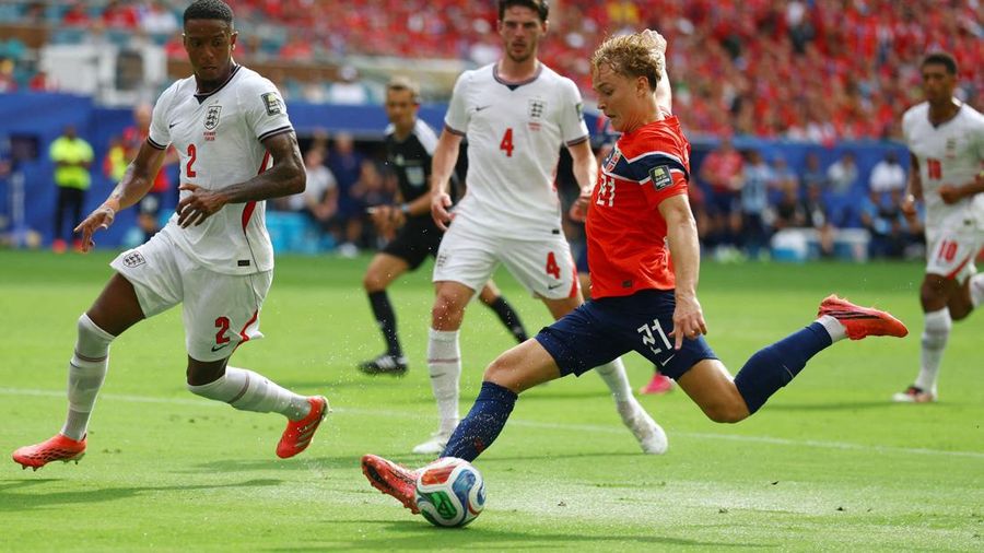 Andreas Schjelderup mencetak gol pertama Norwegia dalam pertandingan perempat final Piala Dunia FIFA 2026 melawan Inggris di Miami Stadium, Miami Gardens, Florida, Amerika Serikat, Sabtu (11/7/2026).