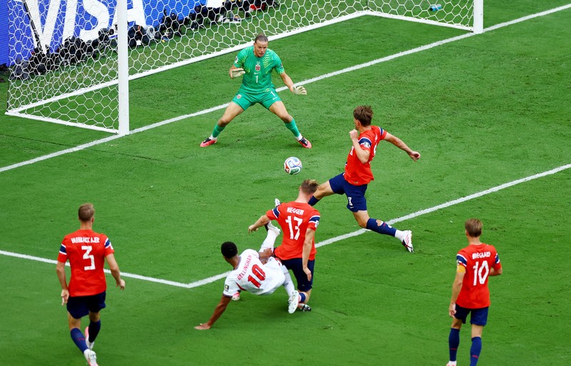 Jude Bellingham merayakan gol kedua Inggris dalam pertandingan perempat final Piala Dunia FIFA 2026 melawan Norwegia di Miami Stadium, Miami Gardens, Florida, Amerika Serikat, Sabtu (11/7/2026). (REUTERS/Mike Segar)