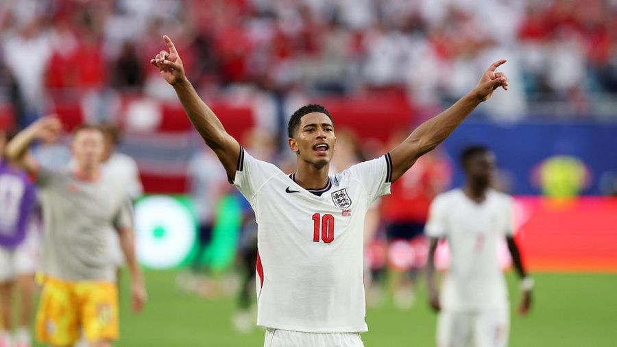 Mikel Merino merayakan kemenangan usai pertandingan yang memastikan Spanyol lolos ke semifinal Piala Dunia FIFA 2026 setelah mengalahkan Belgia pada perempat final di Los Angeles Stadium, Inglewood, California, Amerika Serikat, Jumat (10/7/2026).