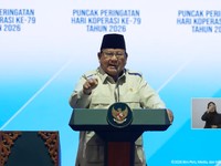 Presiden Prabowo Subianto saat menyampaikan sambutan dalam Puncak Peringatan Hari Koperasi ke-79 Tahun 2026, Jakarta, Minggu (12/7/2026). (Tangkapan Layar Youtube/Sekretariat Presiden)