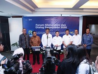 Dirjen Pajak Bimo Wijayanto saat memberikan keterangan kepada media dalam forum silaturahmi dan dialog perpajakan 2026. (Dok. Humas DJP)