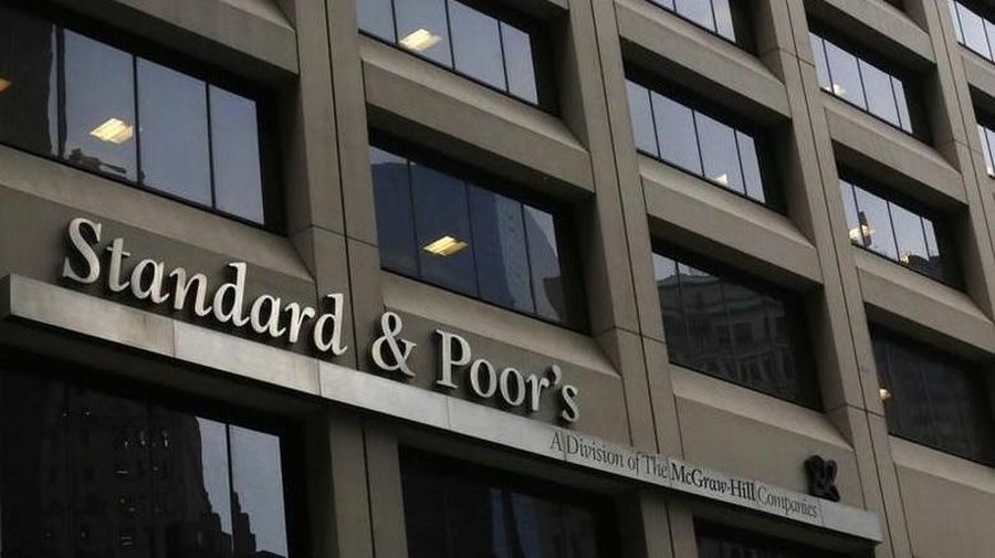Gedung Standard & Poor's di distrik keuangan New York 5 Februari 2013. (REUTERS / Brendan McDermid/File Foto)