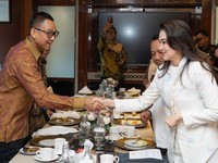 Gubernur Maluku Utara, Sherly Tjoanda saat menghadiri Alignment Forum Percepatan Program Listrik Desa Berkelanjutan di Jakarta, Senin (13/7/2026). (Instagram/@s_tjo)