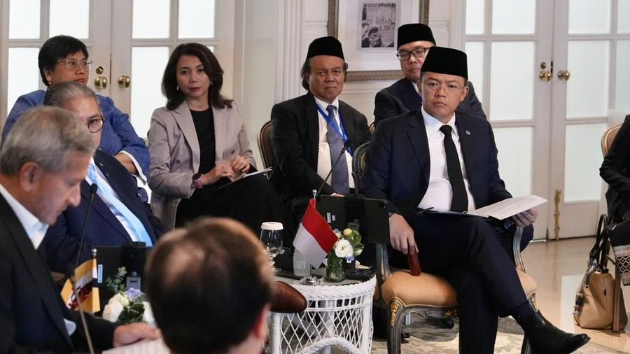 Pertemuan Informal Para Menteri Luar Negeri ASEAN mengenai Myanmar, di Bangkok, Tailan, Menlu Sugiono mendorong implementasi konkret ASEAN Five-Point Consensus (5PC) sekaligus menegaskan pentingnya dialog yang inklusif untuk mewujudkan perdamaian dan