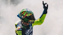 Untuk Pertama Kalinya Setelah Pensiun, Valentino Rossi Geber YZR-M1 lagi