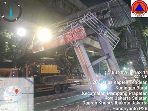 Daftar Rute TransJ yang Terdampak Imbas Truk Nyangkut di JPO Tendean Jaksel
