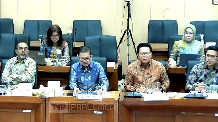 Komisi XII DPR  RI RDP dan RDPU dengan Dirut PT Freeport Indonesia dan PT Amman Mineral Nusa Tenggara di Gedung Parlemen Senayan, Jakarta, Selasa (14/7/2026). (Tangkapan layar)