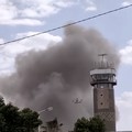 Milisi Houthi di Yaman menembakkan rudal ke Arab Saudi, usai menuduh Saudi mengebom landasan pacu Bandara Internasional Sanaa yang berada di bawah kendali Houthi pada Senin (13/7/2026). (via REUTERS/AL MASIRAH)