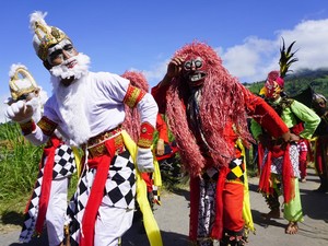 Tari Jangkrik Ngenthir dan Campur Bawur Boyolali Ditetapkan WBTB