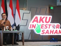 Direktur Utama Bursa Efek Indonesia, Jeffrey Hendrik saat menyampaikan pemaparan dalam Investment Forum 2026 di Bursa Efek Indonesia (BEI), Jakarta, Rabu (15/7/2026). (CNBC Indonesia/Faisal Rahman)