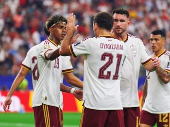 Foto: Para pemain Spanyol merayakan gol ke gawang Prancis di Stadion Dallas, Arlington, Texas, Amerika Serikat, Rabu (15/7/2026) dini hari WIB. (Dokumentasi Federasi Sepakbola Spanyol)
