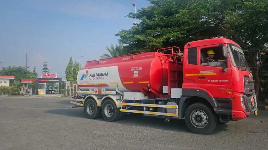 PT Pertamina Patra Niaga menegaskan komitmennya dalam menjaga keandalan distribusi BBM dengan memberikan tindakan tegas kepada sopir mobil tangki yang terbukti melakukan pelanggaran. (Dok. PT Pertamina Patra Niaga)