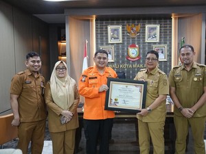 Dinsos Makassar dan RSUD Daya Raih Penghargaan Ombudsman RI
