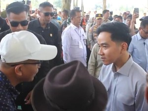 Video Pelajar Naik Getek gegara Jembatan Mangkrak, Gibran: Bahaya Sekali