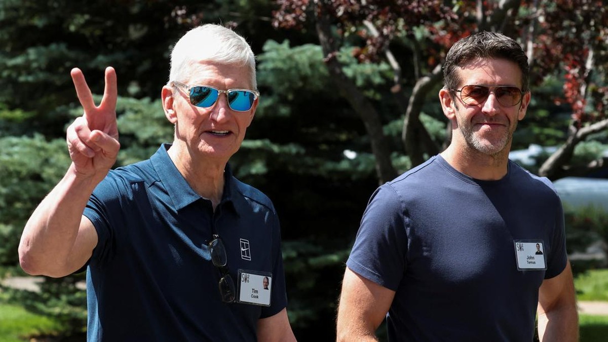 Tim Cook Resmi Lengser, Begini Nasib Apple Dipimpin CEO Baru