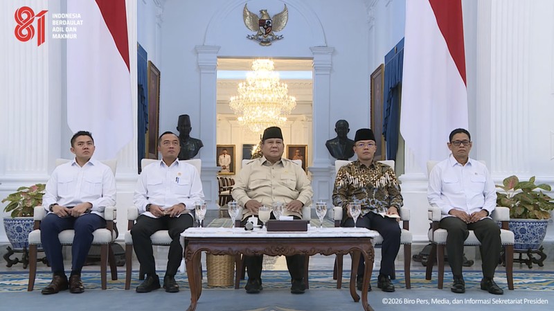 Presiden Prabowo Subianto saat menyaksikan Groundbreaking Proyek Strategis Nasional Liquefied Natural Gas (LNG) Abadi Masela yang disaksikan di Istana Negara, Jakarta, Kamis (16/7/2026). (Tangkapan Layar Youtube/Sekretariat Presiden)