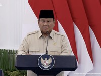 Presiden Prabowo Subianto saat menyampaikan sambutan dalam Groundbreaking Proyek Strategis Nasional Liquefied Natural Gas (LNG) Abadi Masela, Maluku, Kamis (16/7/2026). (Tangkapan Layar Youtube/Sekretariat Presiden)