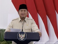 Presiden Prabowo Subianto saat menyampaikan sambutan dalam Groundbreaking Proyek Strategis Nasional Liquefied Natural Gas (LNG) Abadi Masela, Maluku, Kamis (16/7/2026). (Tangkapan Layar Youtube/Sekretariat Presiden)