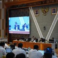 Rapat dengar pendapat (RDP) Komisi V DPR RI dengan Ditjen Udara Kemenhub, Kamis (16/7/2026). (CNBC Indonesia/Ferry Sandi)