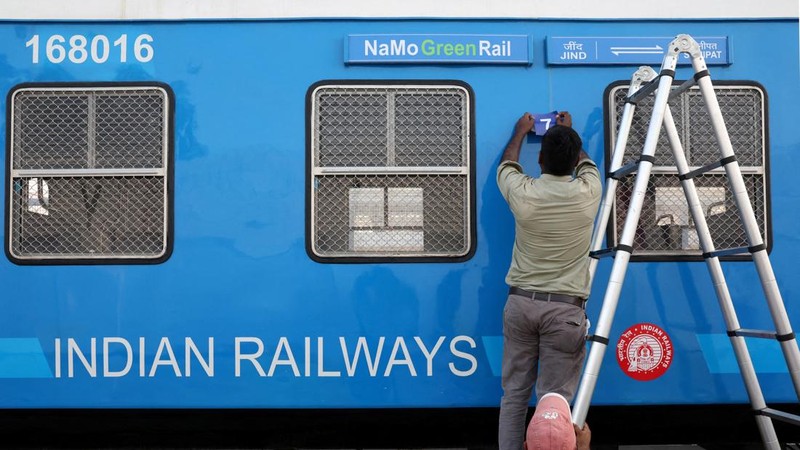 Namo Green Rail, kereta bertenaga hidrogen pertama di India, saat kunjungan media menjelang peresmiannya oleh Perdana Menteri Narendra Modi di Jind, Haryana, India, 16 Juli 2026. (REUTERS/Bhawika Chhabra)