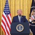 Presiden AS Donald Trump berbicara tentang keamanan pemilu selama pidato kenegaraan dari Ruang Timur Gedung Putih di Washington, D.C., AS, 16 Juli 2026. (SAUL LOEB/Pool via REUTERS)