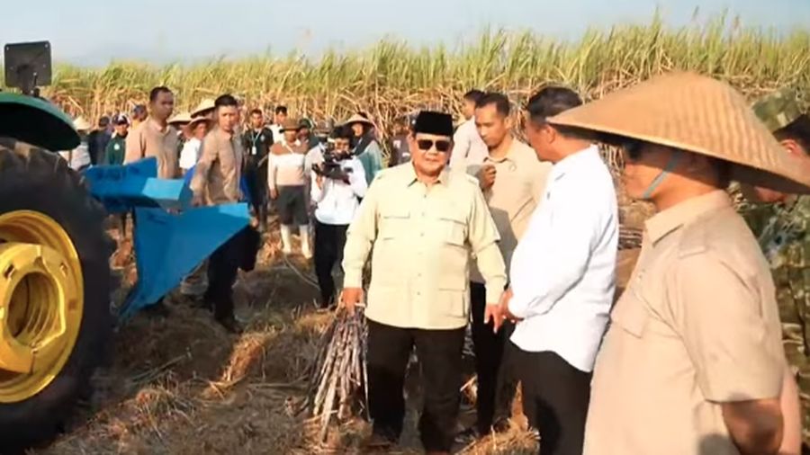 Foto: Presiden Prabowo Subianto menghadiri acara Panen Raya TNI di Malang, Jawa Timur, Jumat (17/7/2026). (YouTube/Sekretariat Presiden)